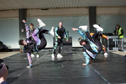 16964d49-5e76-4d58-a469-45401598a33c